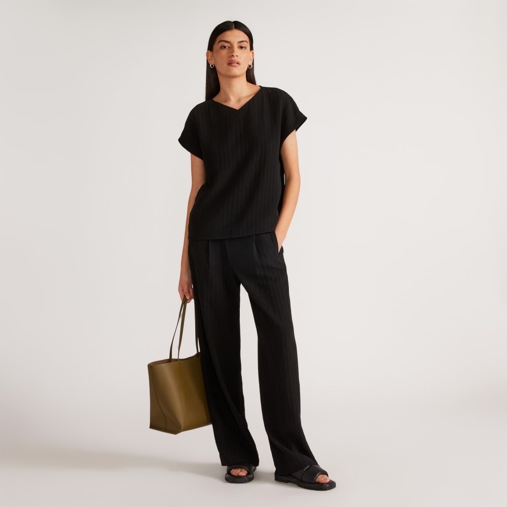 Everlane Black Wide-Leg Trousers with Relaxed Fit